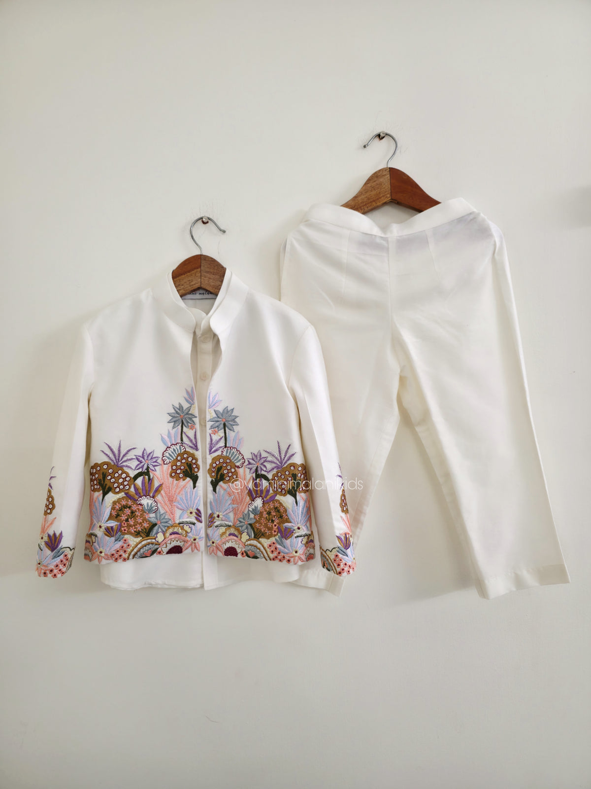 Ivory Flora