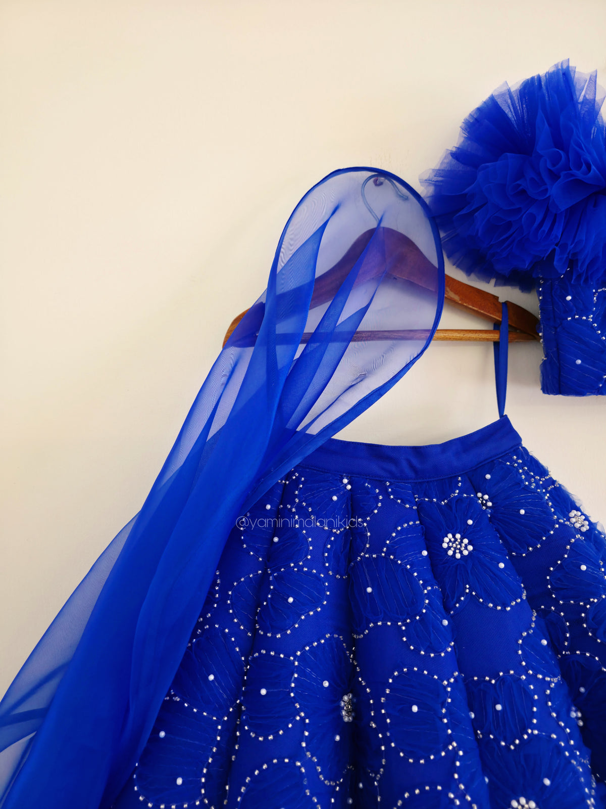 Royal Blue Fleurs